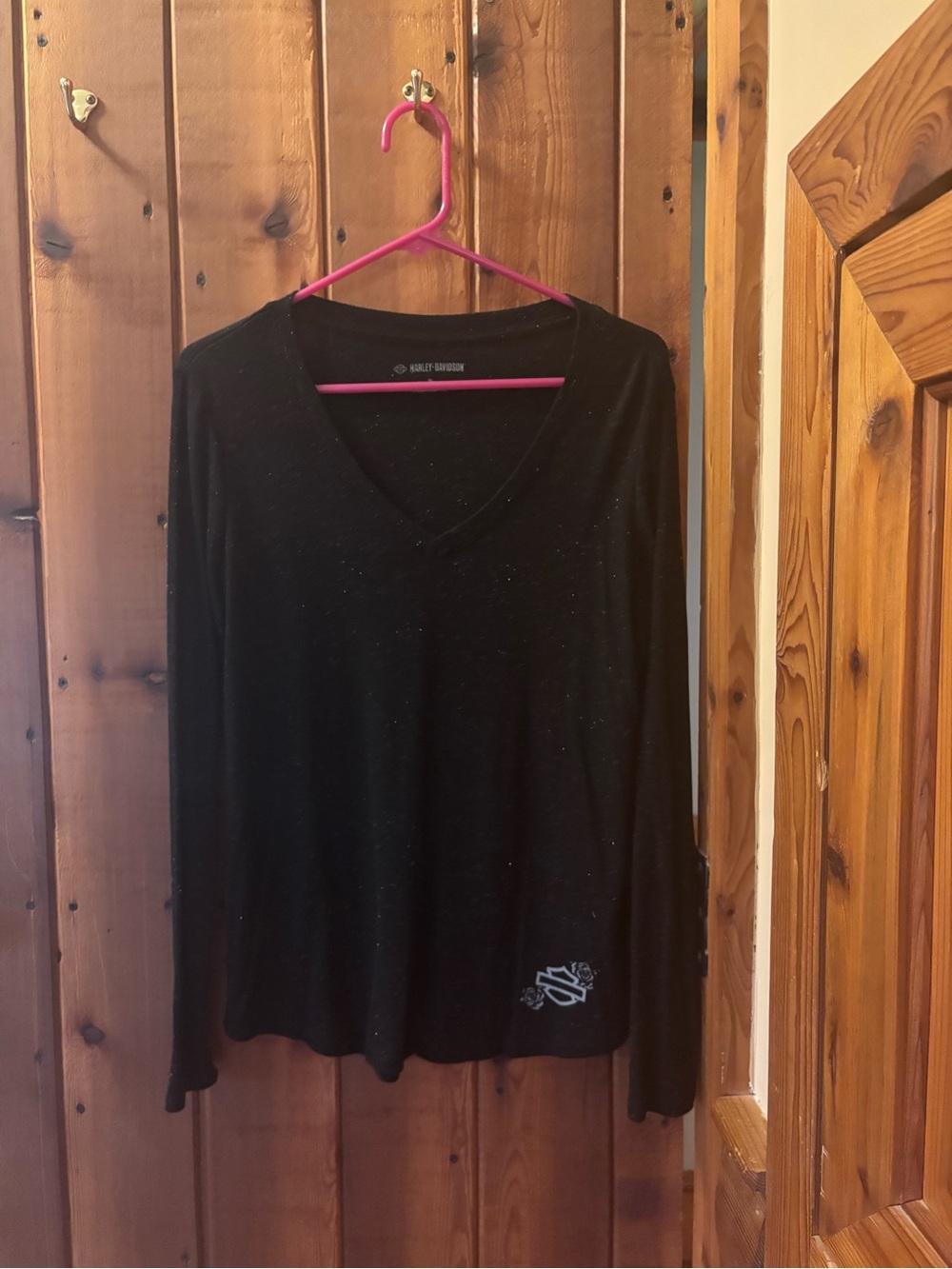 Harley-Davidson Black Long Sleeve V-Neck Top with Subtle Sparkle